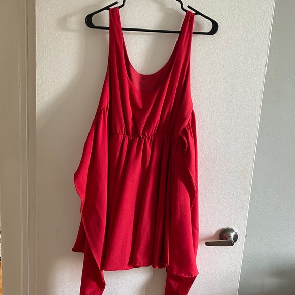 Short red dress with long wrap around belt/ribbon - Picture 3 of 6